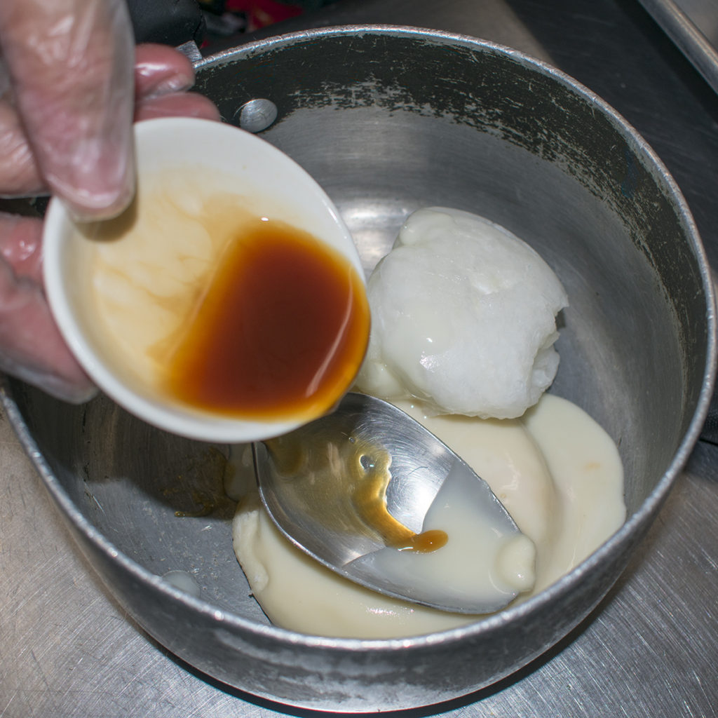 pour the extract into the saucepan