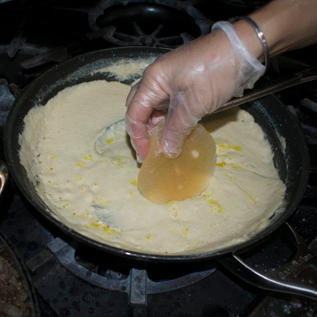 Add the bloomed gelatin, and stir in well to melt