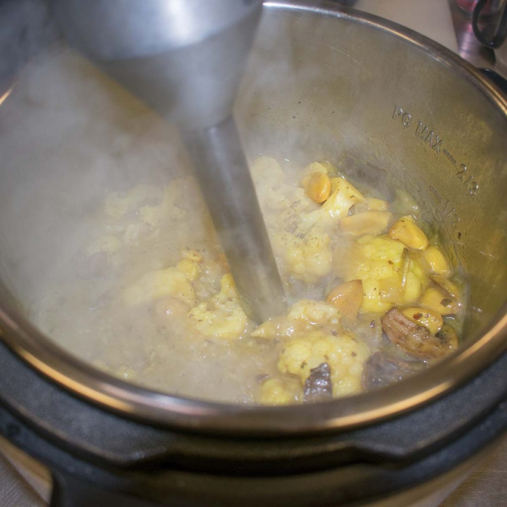 recipe AIP Instant Pot Roasted Garlic Cauliflower Soup
