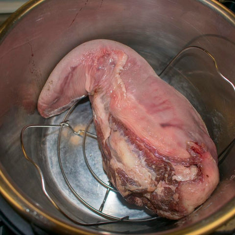 place beef lingua tongue in instant pot